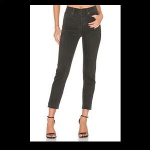 Levi’s wedgie fit cropped jeans.